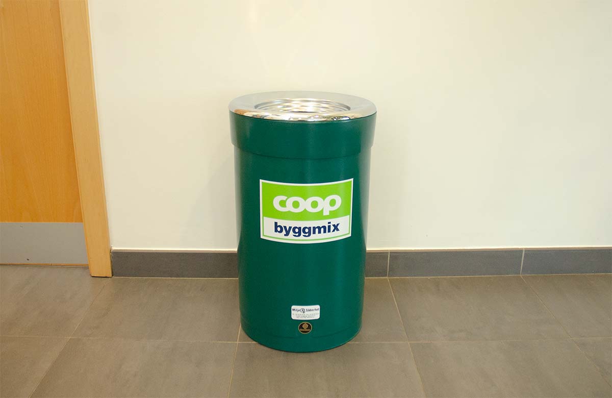Junior Ambassador™ Litter Bin with personalised front graphic