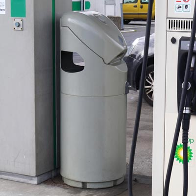 Auto-Mate&trade; Petrol Forecourt Bin