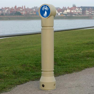 Mini ensign bollard